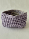 Pochette trousse de maquillage violet pastel lila en crochet fait main 100% coton et tissu fleuri